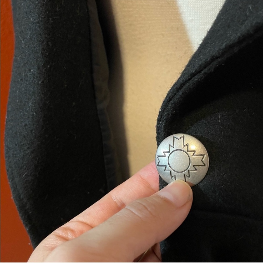PIONEER Chimayo Black Blazer with Red and Cream Southwestern Panels - Picture 6 of 7